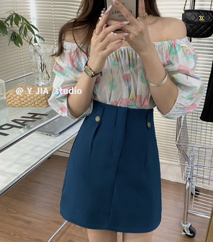 [y.jia Yijia] gentle one shoulder floral blouse + simple and versatile skirt set 8982# PCZ