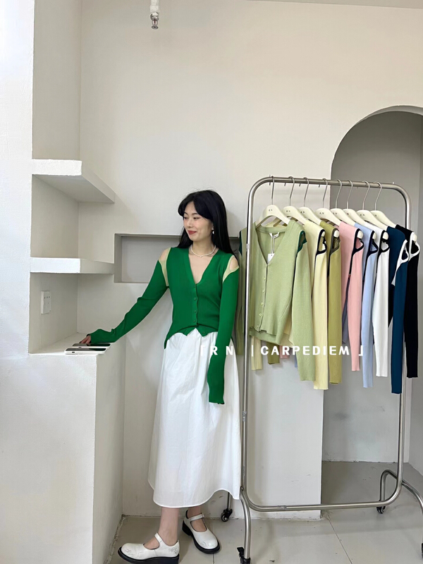 goods in stock! New year in early spring! [R n] Korean V-neck loose and thin temperament long sleeved knitted cardigan (only cardigan) 80223# ll