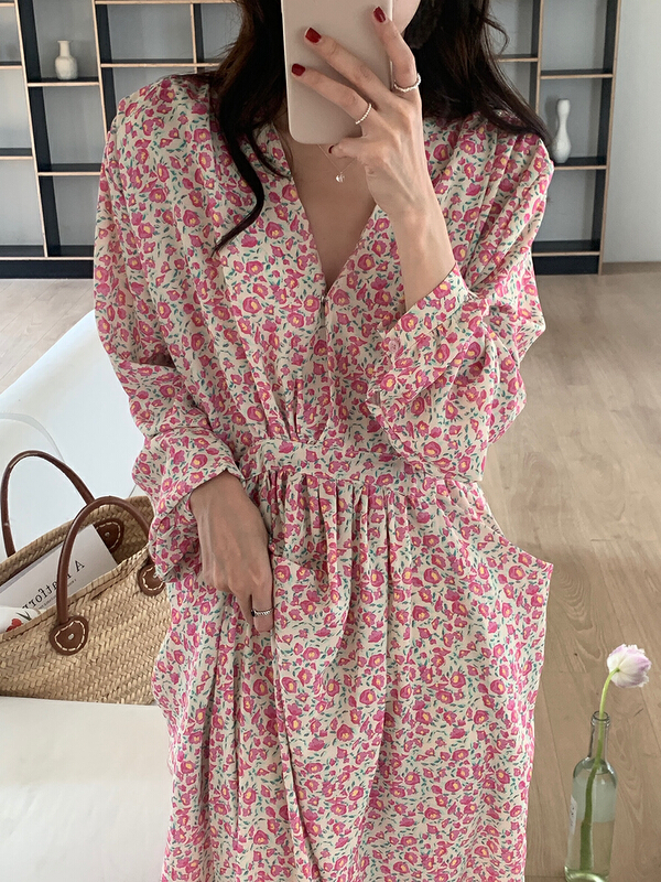 New year in early spring! [timely rain] Han Feng's sweet and gentle temperament shows thin V-neck dress f219# WPL