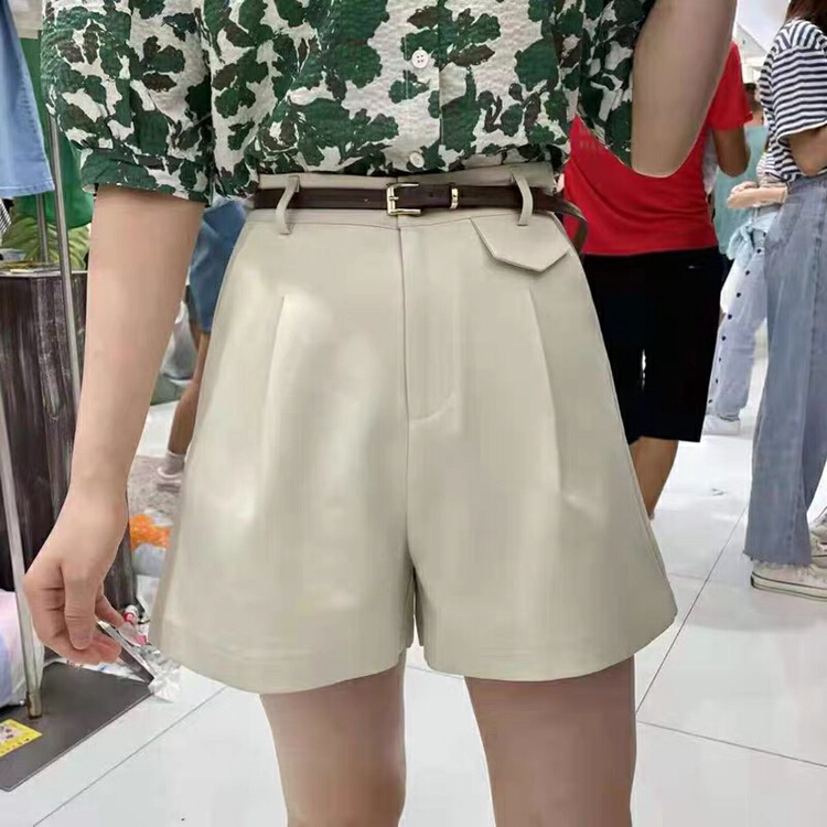[Huaxi] loose high waist slim A-shaped casual shorts (with belt) 8681# PCZ