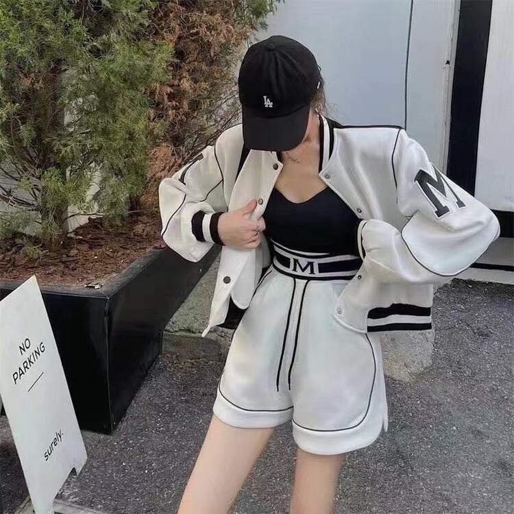 現貨!早春上新!【大鹿】M字母單排扣棒球服短外套+簡約休閒短褲套裝  523#  LSW