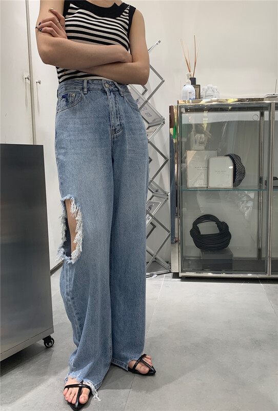 New in early summer! [t-platform] personalized pierced straight jeans 8283# zxx