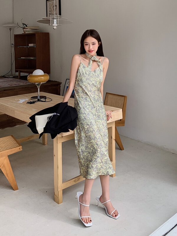[herb] gentle little floral suspender dress (with silk scarf) s22101078-1# lwy