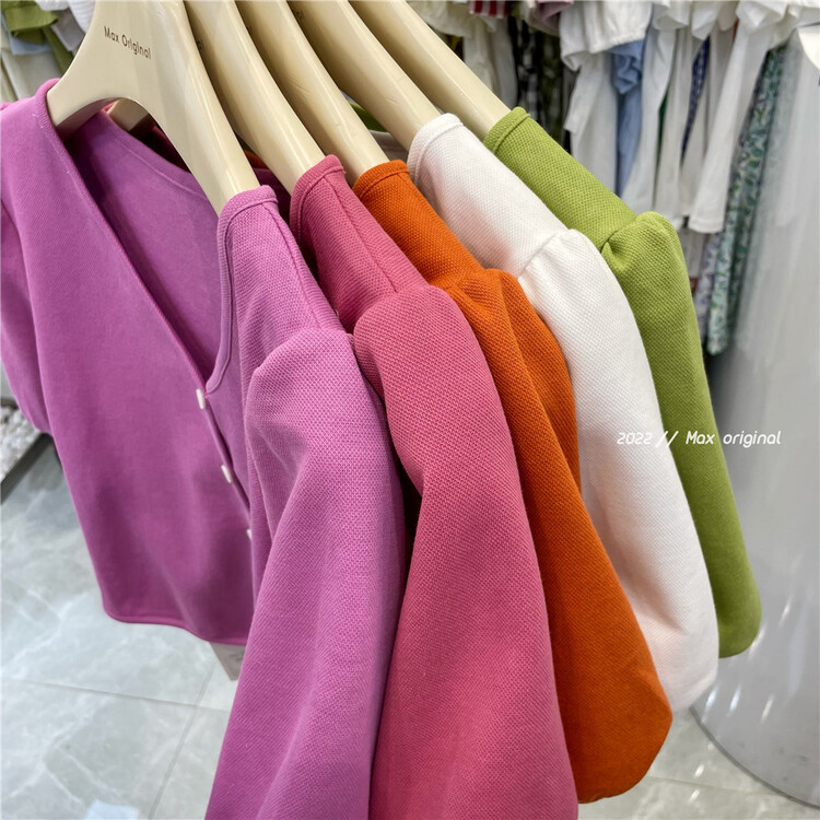 [Max original] Korean version simple V-neck shirt 98155# HBx