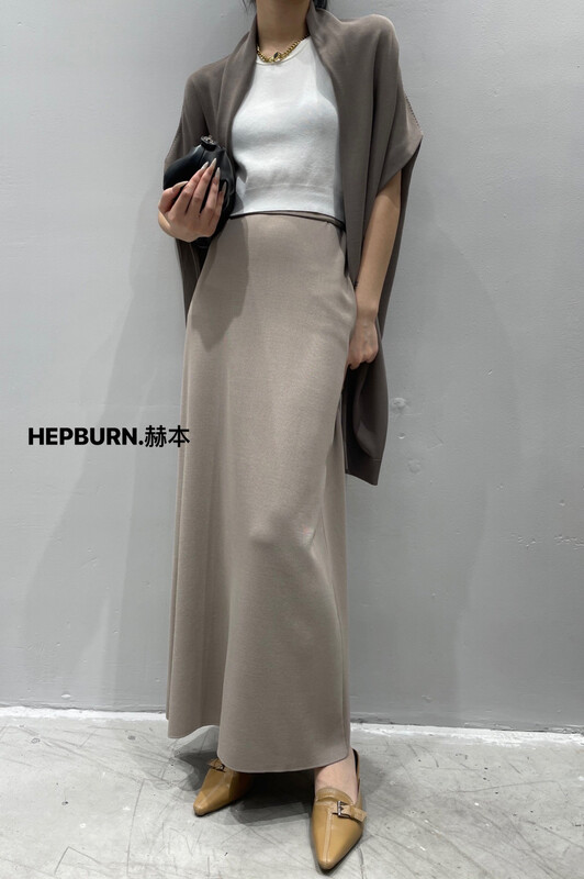 goods in stock! New year in early spring! [Hepburn Hepburn] advanced split back comfortable skirt 8806# L