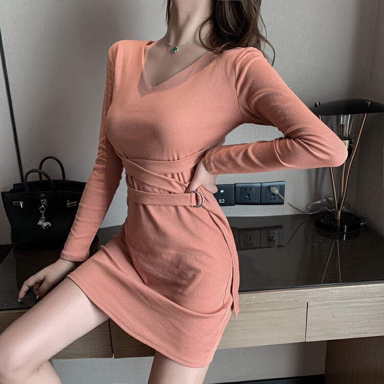 New year in early spring! [xinyuanjieyi Xinyuan dressing] French temperament sexy long sleeve V-neck dress a796# Cl