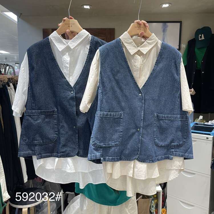 [fabric] Vintage single breasted V-neck vest (only vest sold) 592032# L