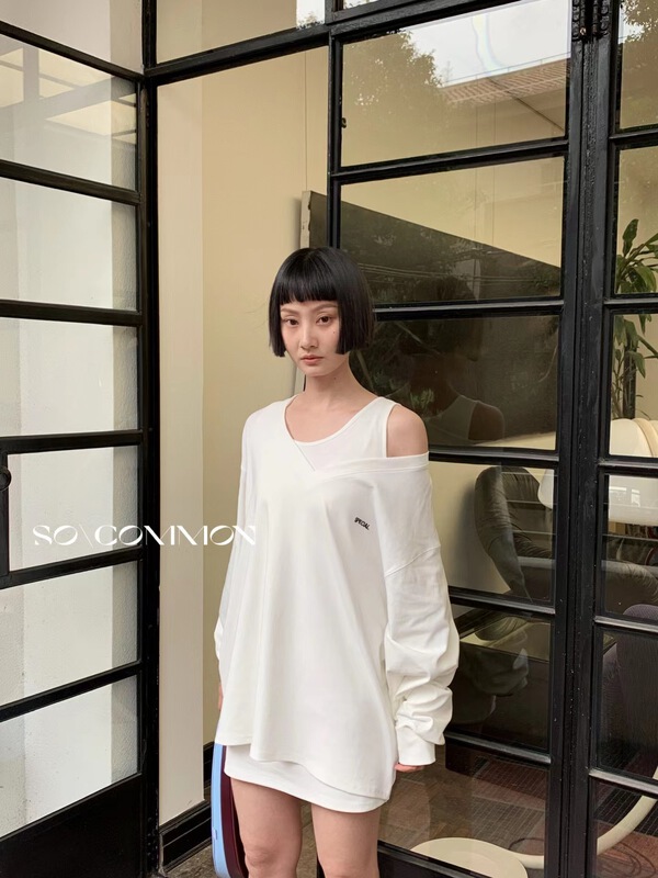 Original price 122.95! New year in early spring! [so common] fashion V-neck clean color sweater + suspender vest set 62005# jhy