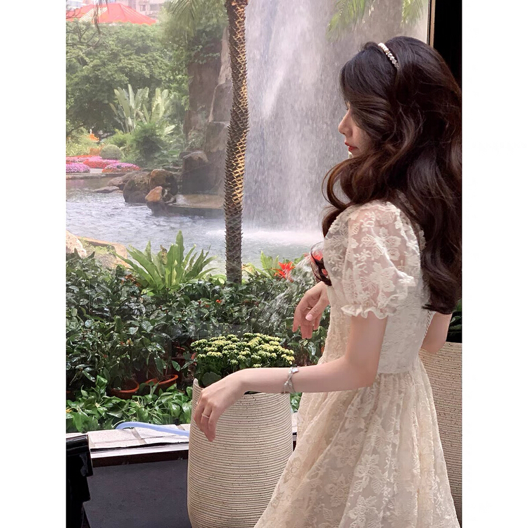 [Huaxi] French temperament fairy bubble sleeve lace square neck dress 9053# PCZ
