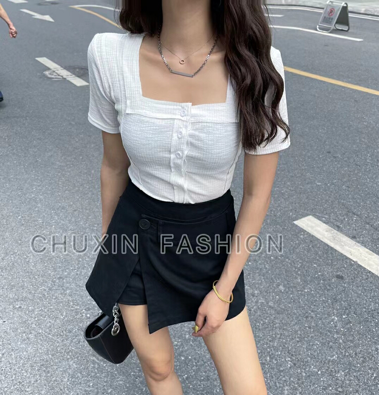New in early summer! [c.x Chuxin] design splicing single breasted square neck sweater 6108# WTT