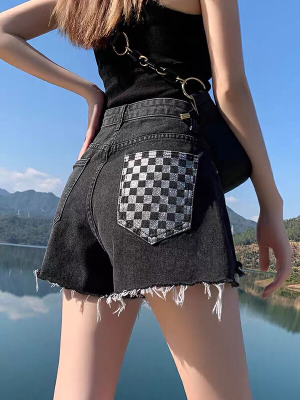 New in early summer! [good] chessboard checkered bag splicing design denim shorts 6557# JJ