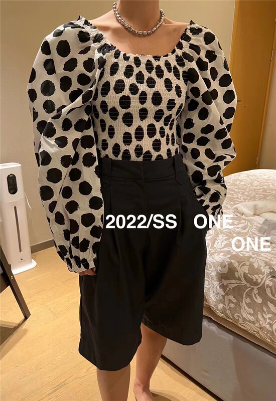 [one] Korean retro wave dot one shoulder shirt 18171# ozq