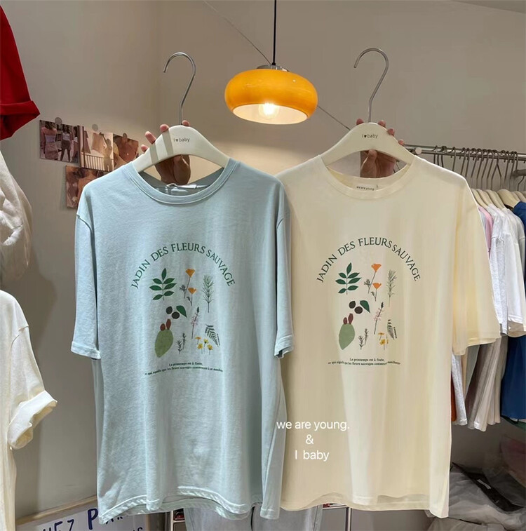 [we are young] Korean alphabet printing fresh round neck short sleeve T-shirt 081# zxx
