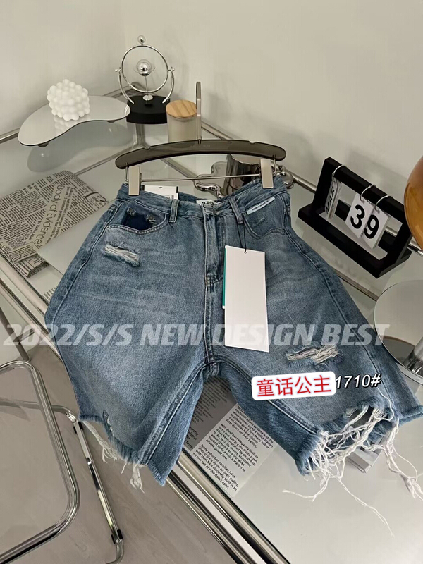 [hgyc fairy tale princess] Korean style pierced burr personalized denim shorts 1710# JJ