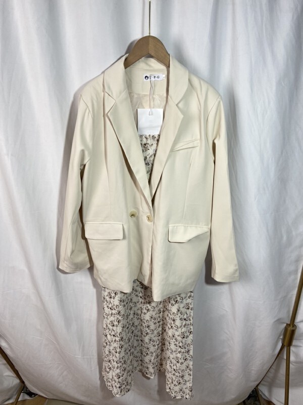 New in early summer! [yspy store] commuter loose retro fashion suit (with suspender skirt) ys1-854# Cl