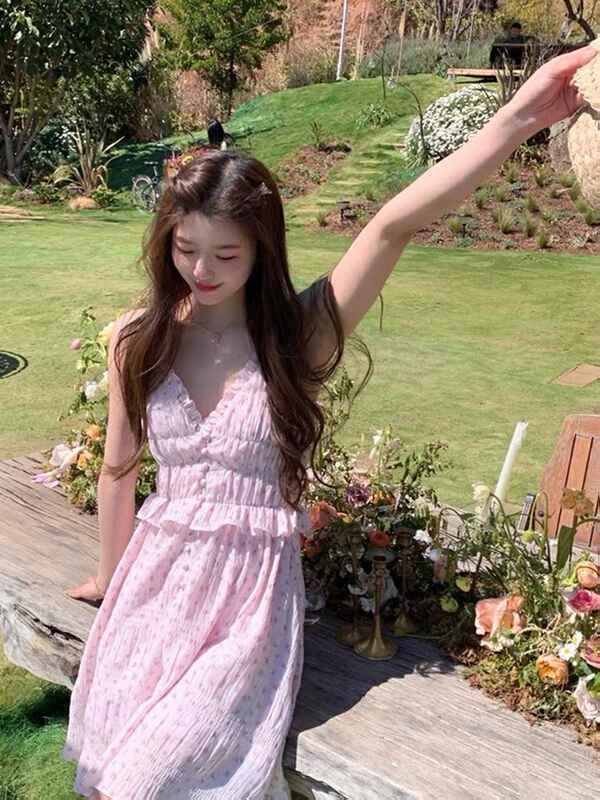 New in early summer! [L.L studio] floral tea break suspender dress 7456# PCZ