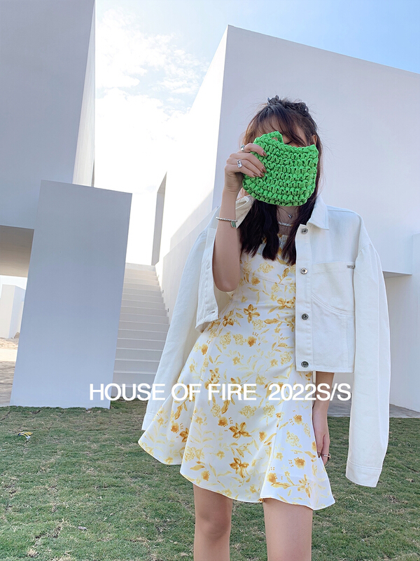 New year in early spring! [huohuohuo huodres] Flower City exquisite suspender dress 22011# ozq