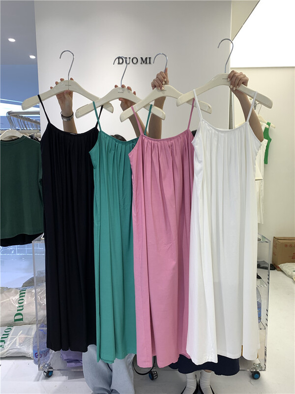 [end of July] simple and slim sleeveless suspender dress 2200# HBx