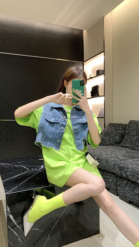 New in early summer! [our] Korean versatile Denim Vest + simple loose T-shirt set 8955# LSW