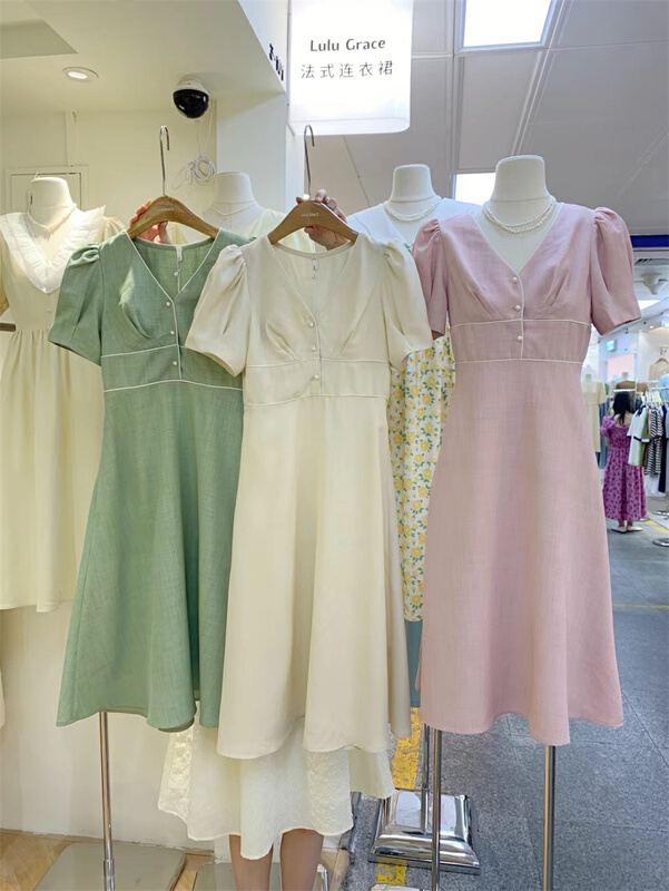 【 Lulu grace 】 Korean gentle style V-neck bubble sleeve contrast color edge medium length dress 6323\zjy
