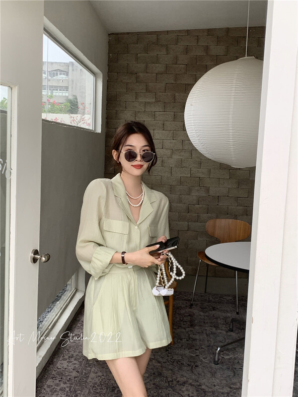 New in early summer! [retain] commuter style simple long sleeved shirt + net color casual Shorts Set 226148# lwy
