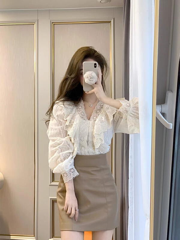 [L.L studio] Korean mosaic lace blouse + high waist leather skirt two piece set 7241\pcz