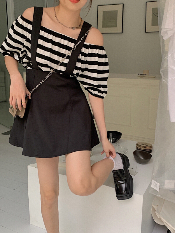 [Huaxi] Korean stripe straight neck short sleeve T-shirt + solid color suspender skirt two piece suit 9041# PCZ