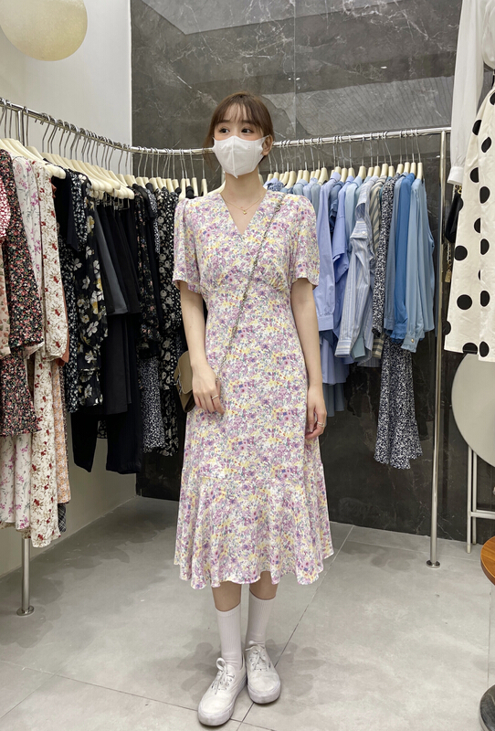 New in early summer! [uone] sweet floral dress 097646# LSL