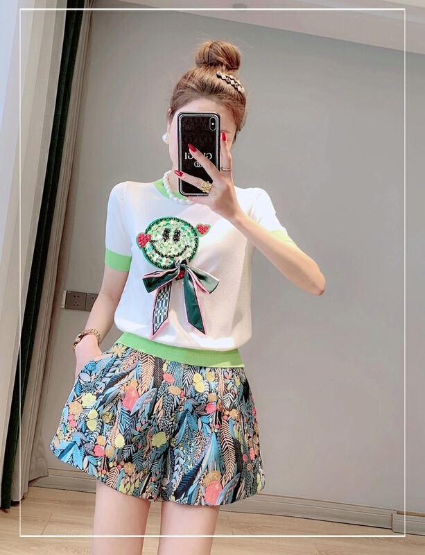 [pan] heavy industry smiling face love nail bead sequin bow ice silk sweater 00528# PCZ