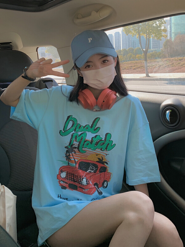 Retro style short sleeved T-shirt