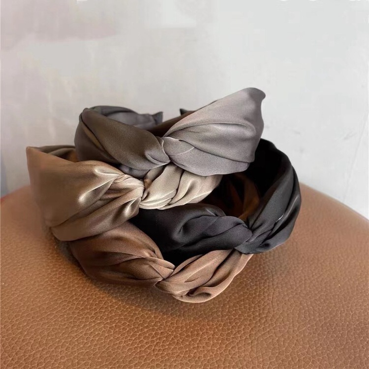 [inside] high sense, retro temperament, elegant twist wide edge Satin hair hoop headdress t1979# zxl