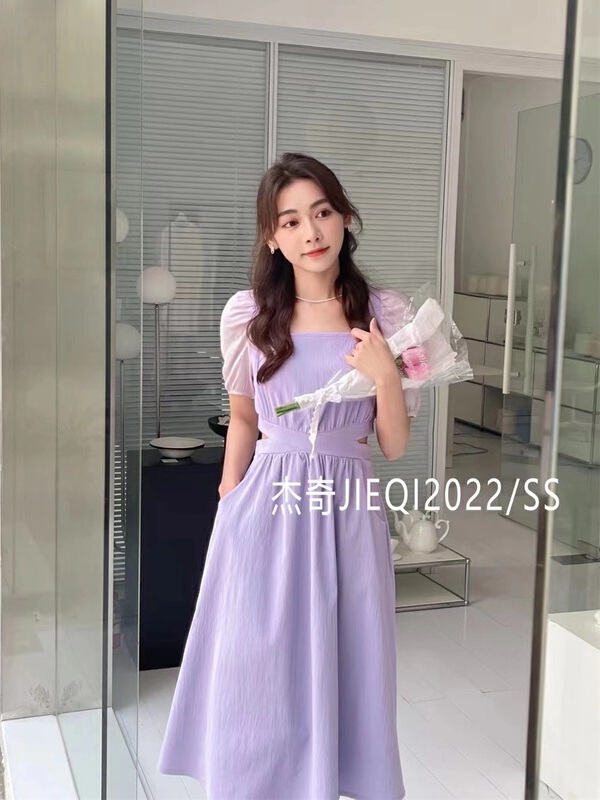 New in early summer! [Jieqi] square neck bubble sleeve waist hollowed out dress 88528# zxx