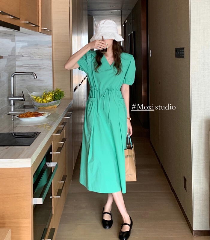 [Moxi] Korean style simple Ruffle collar with a slim waist dress 75909# XJ