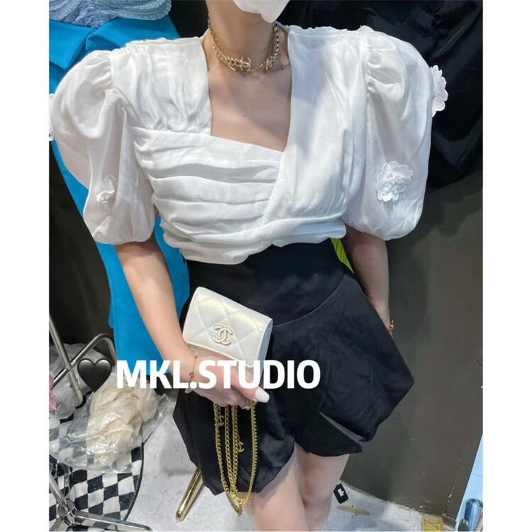[Mikala] simple and versatile square neck blouse 209# PCZ