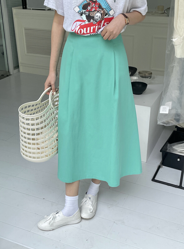 New year in early spring! [note] Korean ins simple foreign style solid color skirt 22208# HBx