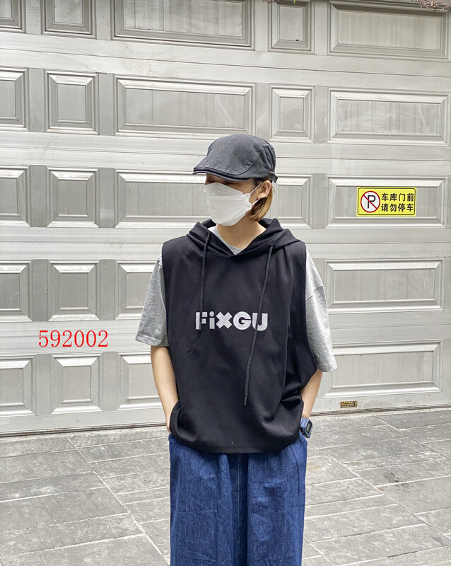 Original price 77.83! New year in early spring! [fabric] hooded letter printed vest 592002# XYY