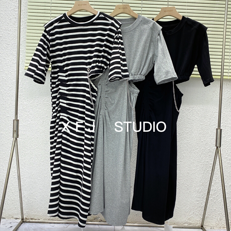 New in early summer! [Xiaofan's family] shoulder pad pleated irregular split waist chain design dress (with chain) ys1-8220# LSW