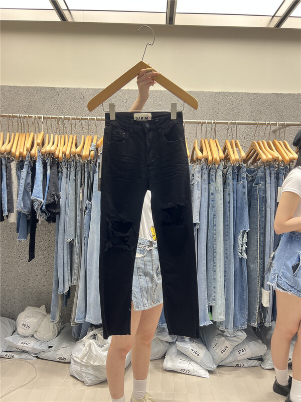 New in early summer! [X1] fashion jeans with holes and small feet w387# LSL