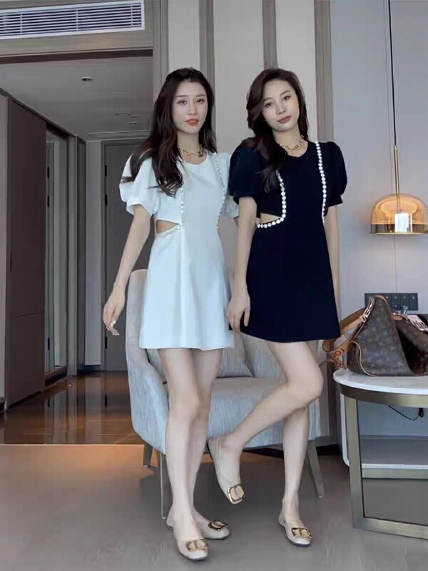 [come and see] French diamond studded open waist bubble sleeve dress 351# JJ