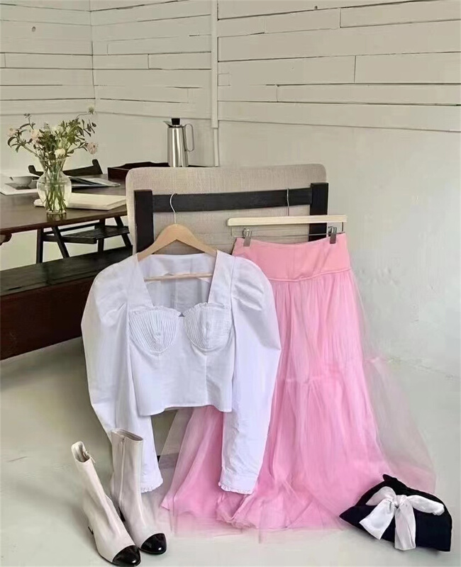 Original price 89.00! [d.two D2] French Style Bubble Sleeve square neck fashion blouse (only selling blouses) 2121007# CSX