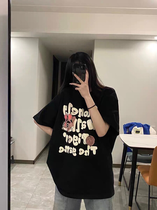 [x · h studio] year of the tiger English font Guochao men's and women's short sleeved T-shirt 6041# ozq