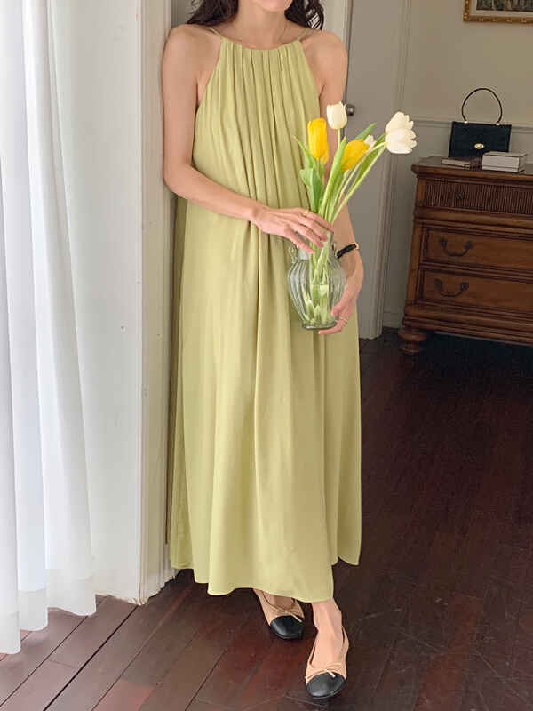 [timely rain] Hanfeng ins holiday niche pleated design, large dew sling long vest dress 30010# WPL