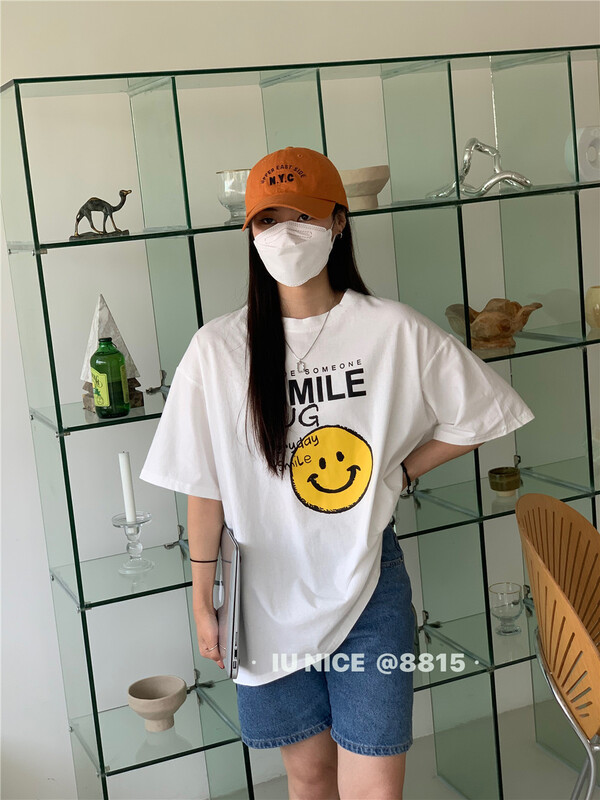 [IU nice] loose round neck smiley face printed short sleeve T-shirt 8815# ll