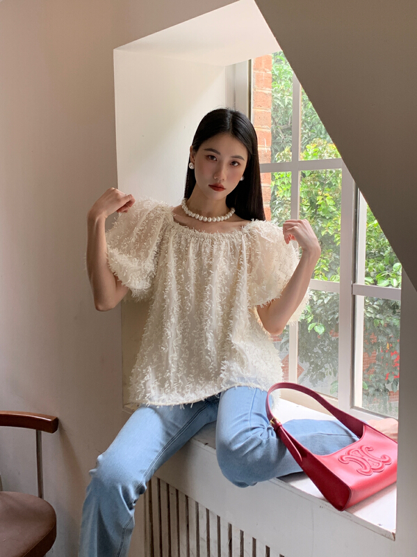 【NEW OPEN】泡泡袖法式溫柔小衫  HY22789#  ZXL
