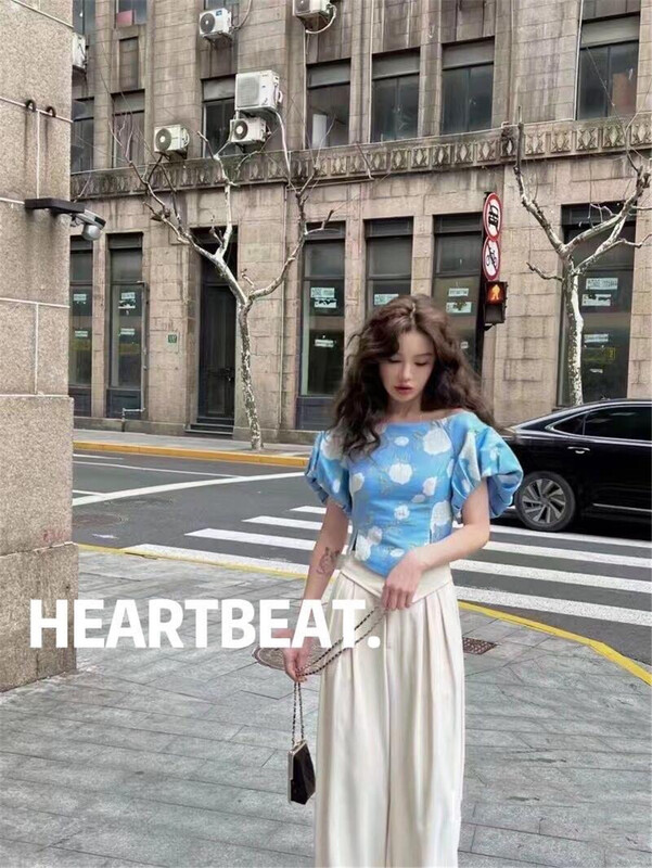 New in early summer! [hearteat] fashionable one shoulder floral blouse 2117# L