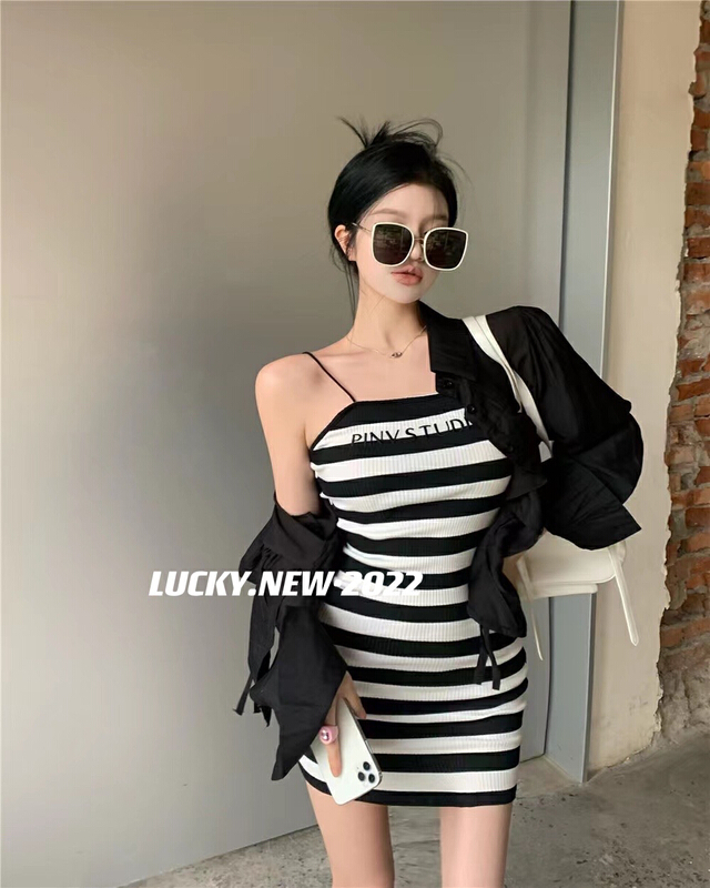 [lucky] fashion sunscreen shirt + striped slim suspender dress two-piece suit 8843-1# zxx