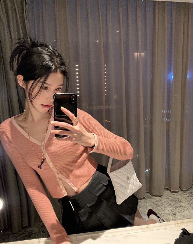 New year in early spring! [LML] slim V-neck versatile sweater 1732# ozq