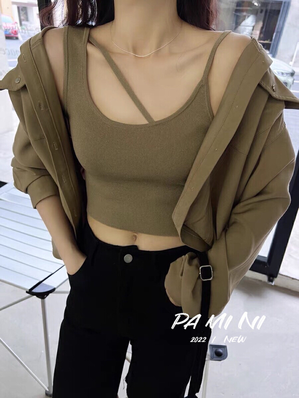 [pamini] design, sporty interior, slim fit, exposed collarbone sleeveless vest 255# HJC