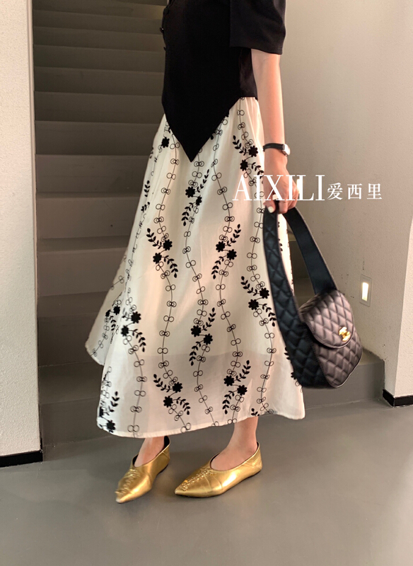New year in early spring! [aixili aisili] retro elegant long print skirt 6281# WPL