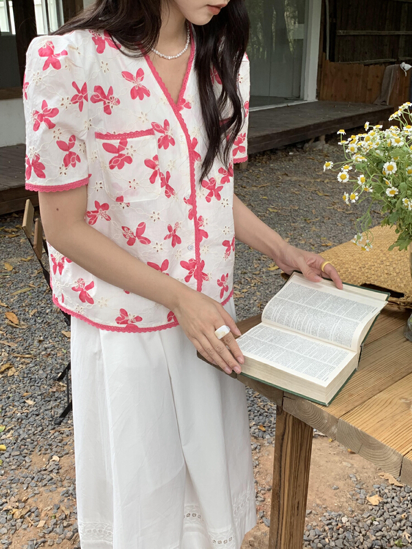 New in early summer! [emoni] Japanese sweet broken flower versatile blouse 10906# CLS